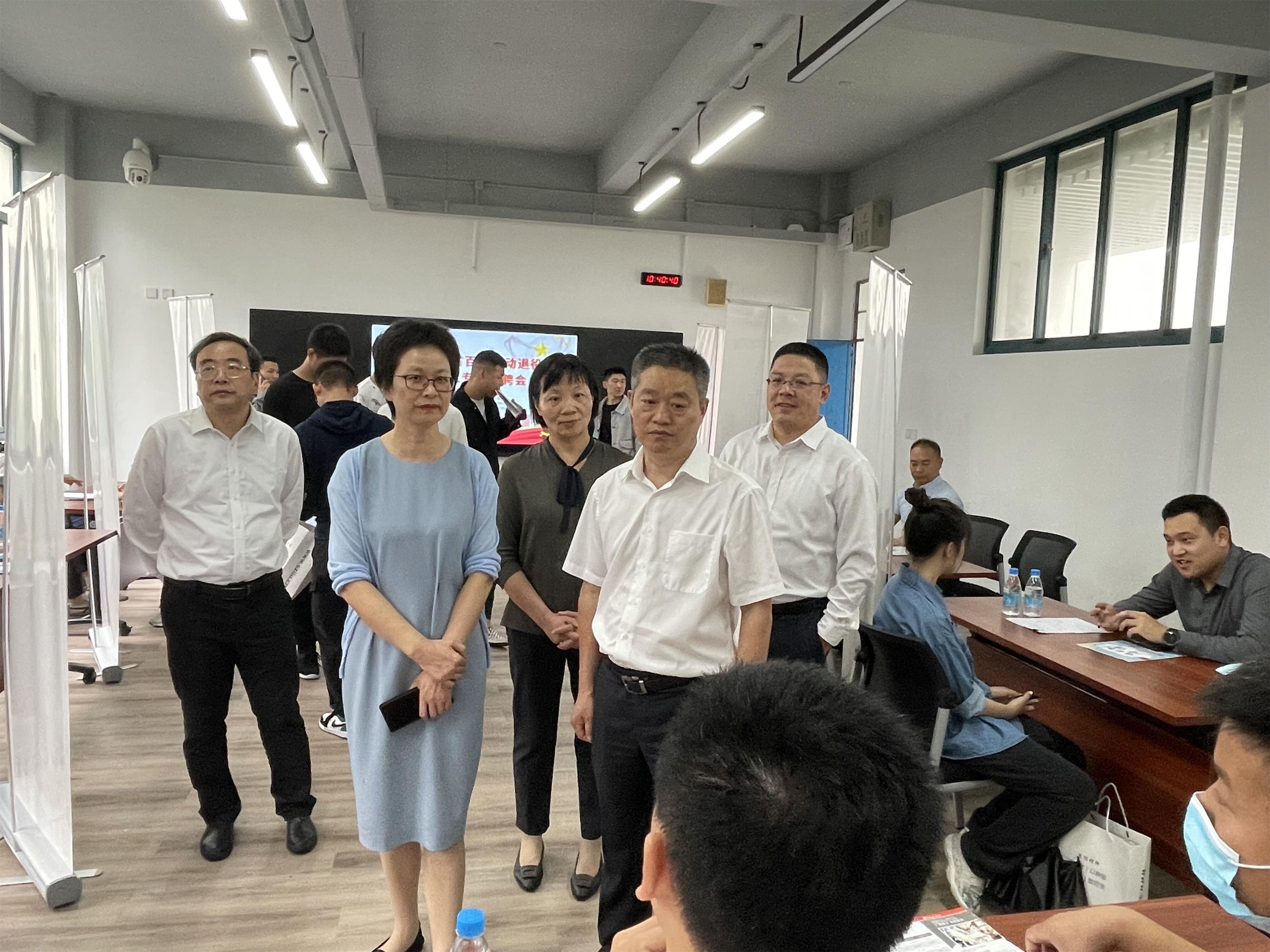 退役6.jpg